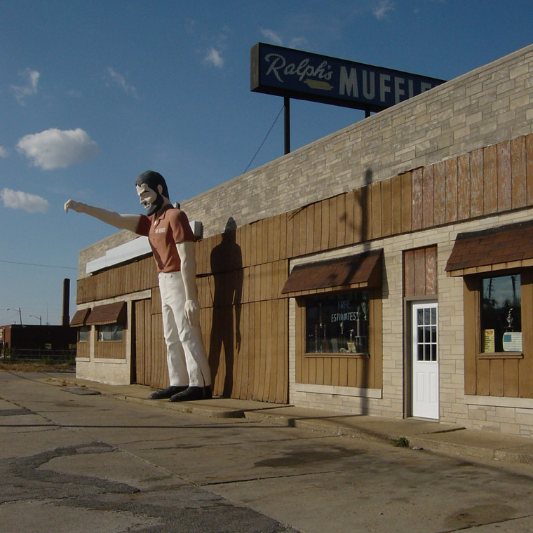 Bunyan Muffler Man