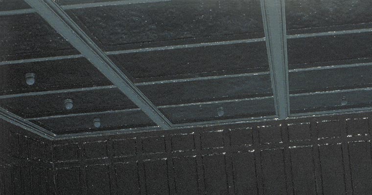 Detail of the swimming pool of the Titanic, showing the ceiling structure and lighting fixures